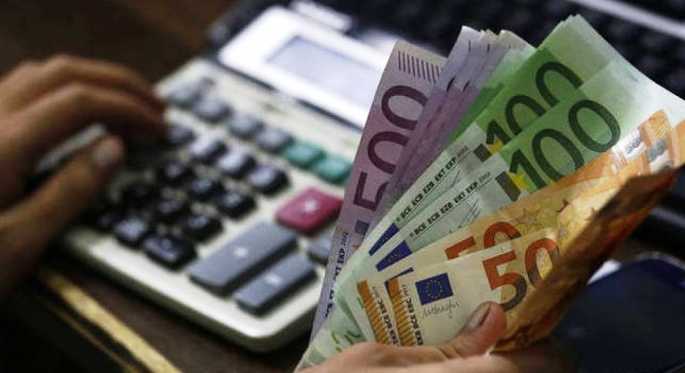 Bie fitimi i bankave, 29 per qind me pak per 5 mujorin e pare te vitit